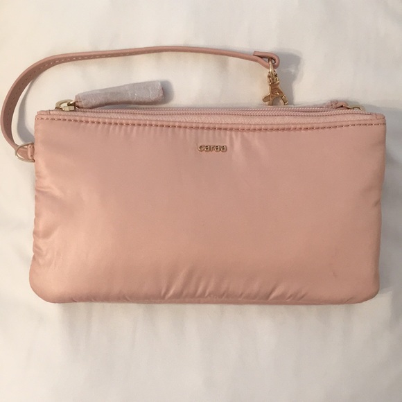 Caraa Double Pouch Mask Carrier - Picture 1 of 12